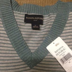 Banana Republic V-neck sweater
